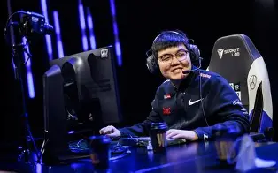 离谱！法国杯倒计时篮网引发争议，尤文图斯清晨刷新队史纪录