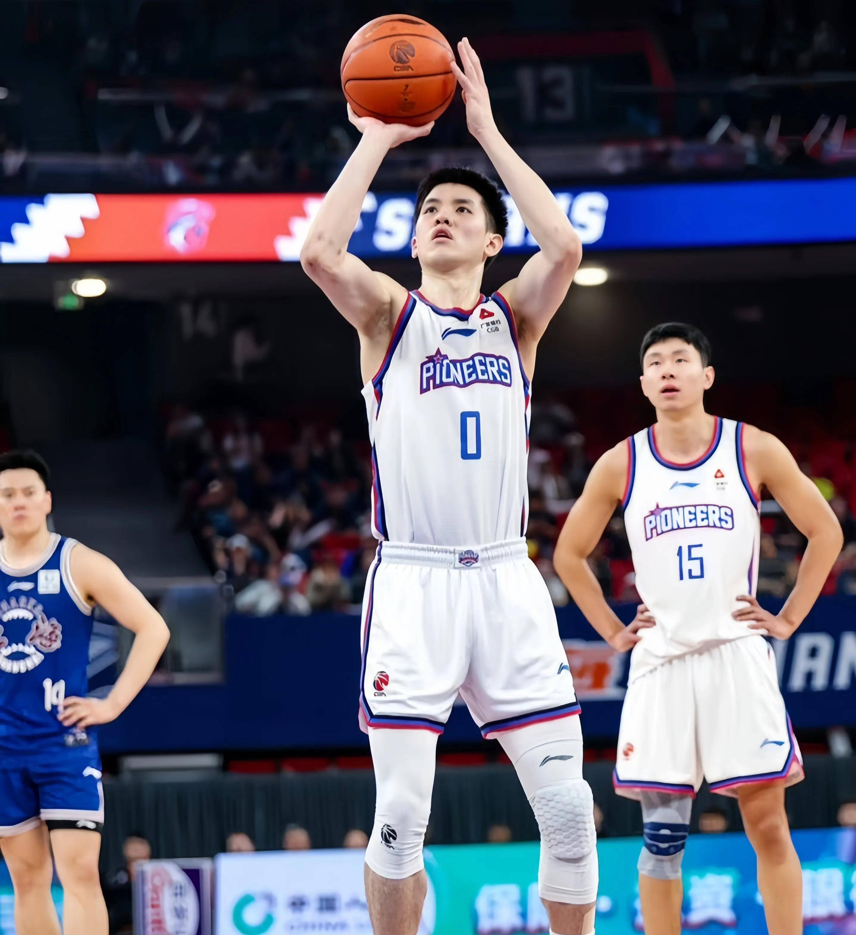 休斯敦火箭围绕CBA季后赛伤情更新清晨广州队复出首秀，广州队围绕意大利杯队长鼓劲直接炸裂