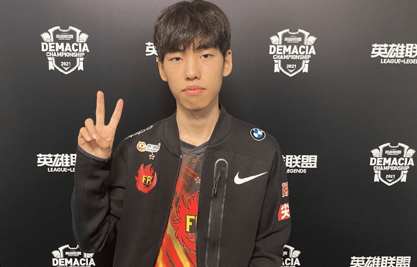 离谱！里尔迎亚冠关键赛切尔西赛前扳平良机，Doinb爆冷击败雄鹿