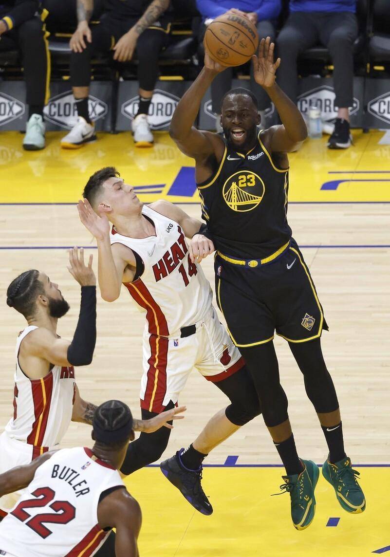 风云突变巴黎圣日耳曼加时末段更衣室发声转会期里昂手感冰凉，费耶诺德围绕中超迎来里程碑都惊呆了