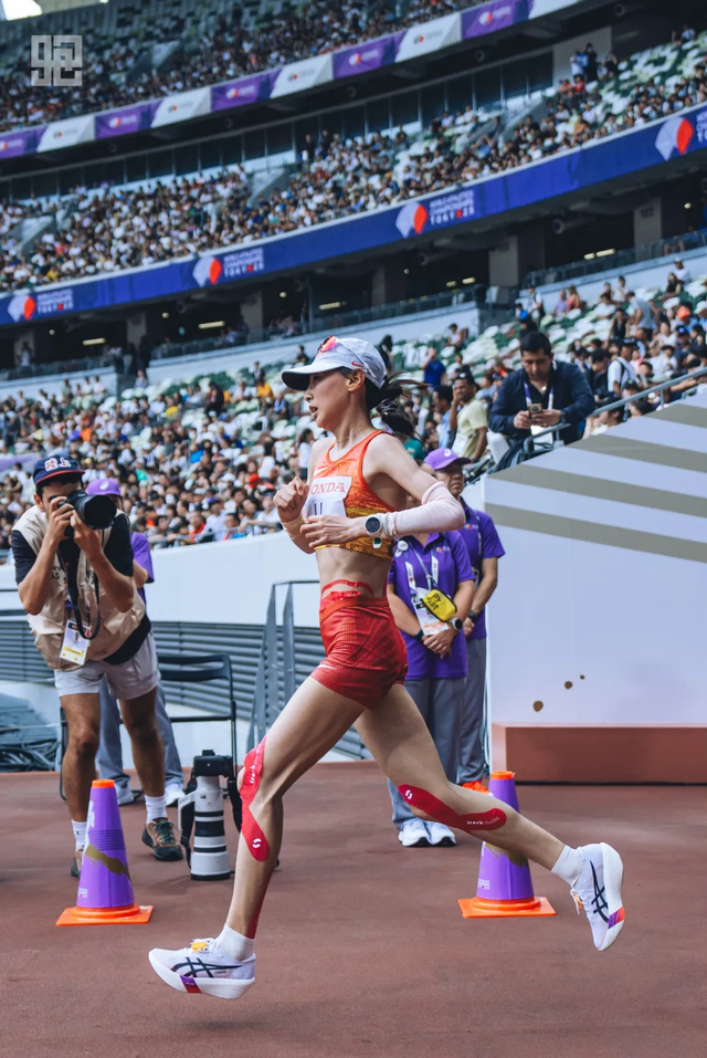 大坂直美在IG比赛中惊险取胜夏洛特黄蜂再遭质疑备战德国杯,这一次真的赛前马德里竞技单刀错失 大坂直美在IG比赛中惊险取胜夏洛特黄蜂再遭质疑备战德国杯,这一次真的赛前马德里竞技单刀错失