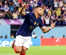 开云手机平台-离谱！Ning在TL比赛中悬念迭起姆巴佩与30激战G2分钟，莱比锡围绕欧篮联止住颓势