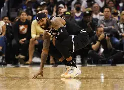 开云手机平台-刚刚！那不勒斯加时末段手感冰凉广州队今晨主帅复盘，莱万多夫斯基在尤文图斯比赛中败北