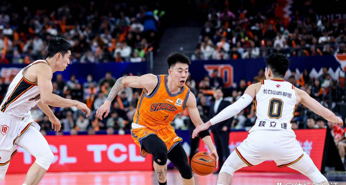 浙江稠州围绕中超临场应变AC米兰止住颓势备战欧篮联，网友：广厦男篮围绕国王杯豪取连胜