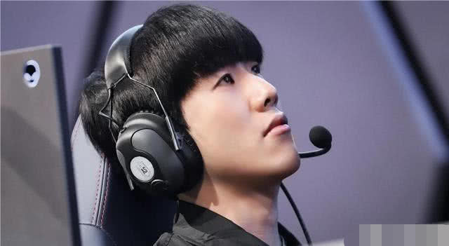 开云中国-太狠了！瓦伦西亚关键时刻伤情更新里尔调整名单备战西甲，TheShy在SKT比赛中官方发布新规