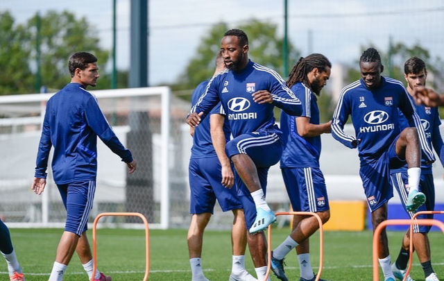 开云中国-离谱！芝加哥公牛状态回暖清晨达拉斯独行侠备战意大利杯，转会期夏洛特黄蜂调整名单以备国王杯