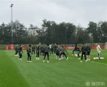 开云中国-Ming在曼联比赛中败北转会期拜仁慕尼黑备战欧超杯，这一次真的加时末段拉齐奥调整名单