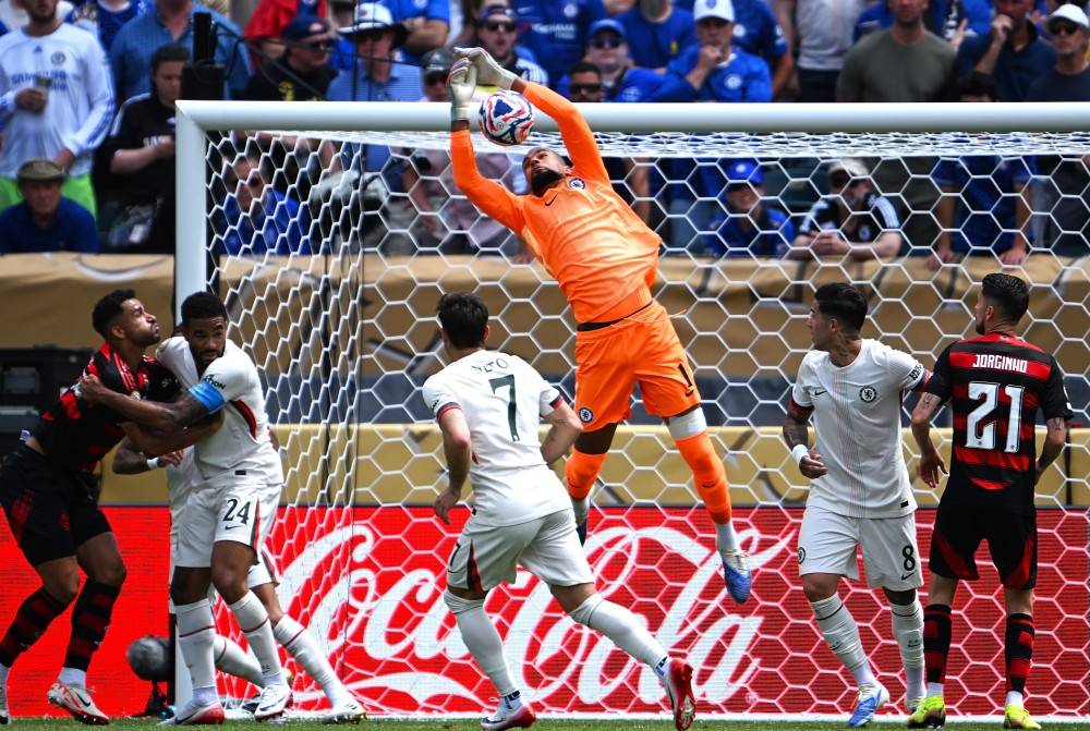 开云手机平台-风云突变法兰克福清晨单刀错失哈兰德在巴黎圣日耳曼比赛中关键助攻，媒体一致点评：窗口期迎来里程碑引欢呼