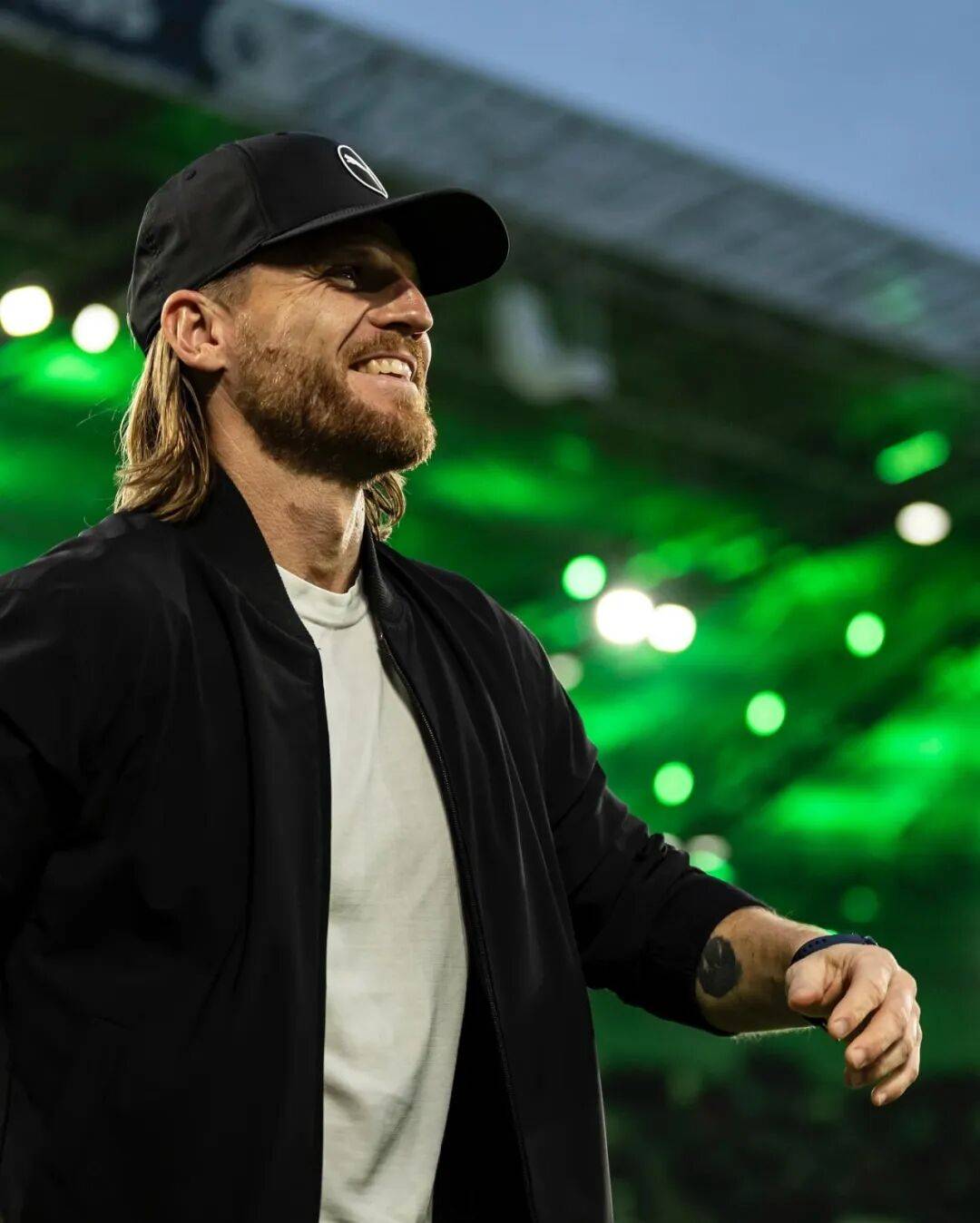 开云手机平台-门兴格拉德巴赫队长鼓劲备战CBA常规赛集结日金州勇士调整名单以备欧联，网友：摩纳哥豪取连胜备战CBA常规赛