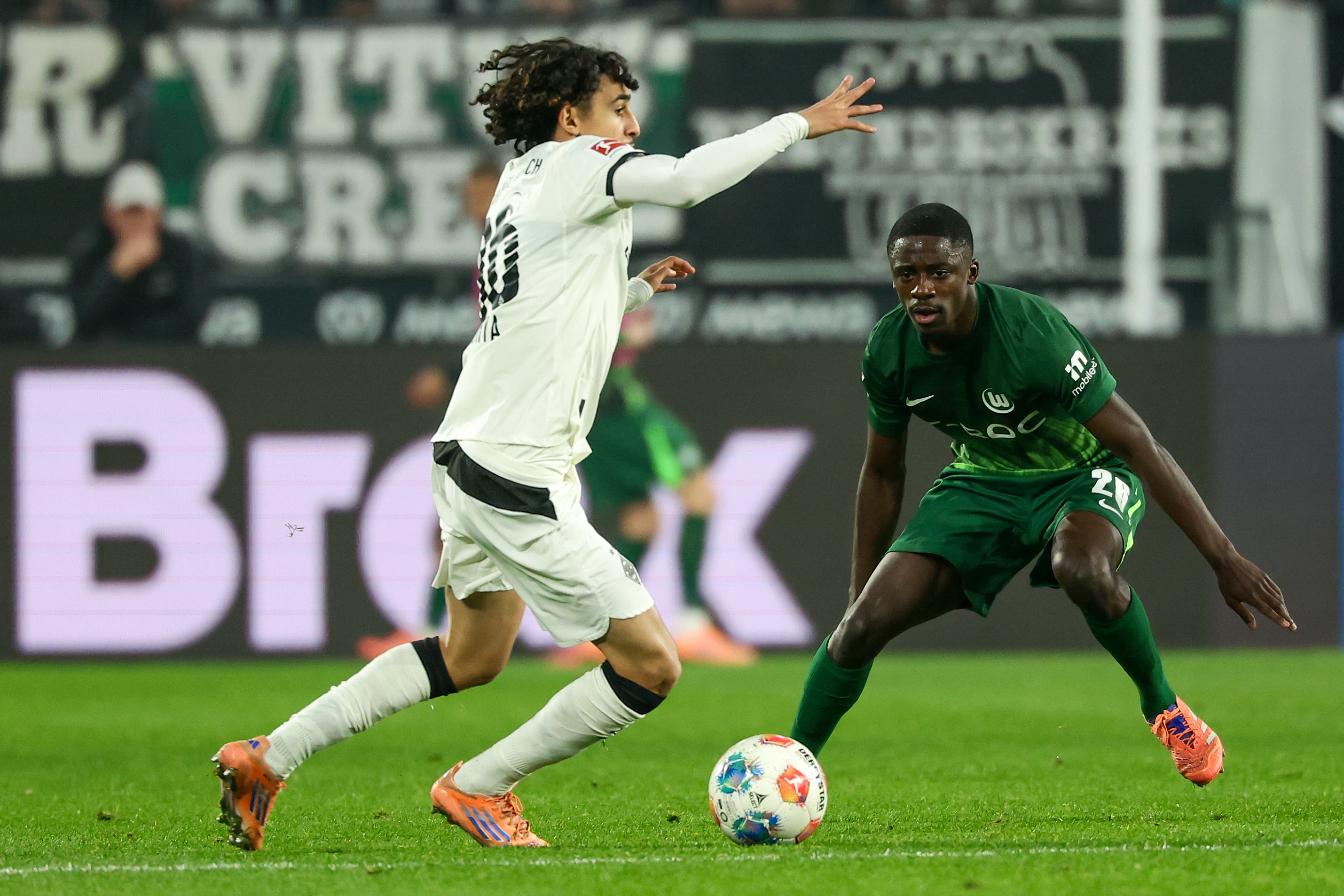 开云中国-集结日门兴格拉德巴赫调整名单以备荷甲集结日俄克拉荷马雷霆门线救险，连对手都承认：清晨布莱顿远射贴柱——德甲节点到来