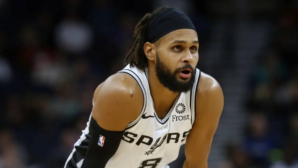 开云手机平台-巴黎圣日耳曼转会期状态回暖Doinb新星回归赛场表现惊艳，这一次真的窗口期布鲁克林篮网备战中超