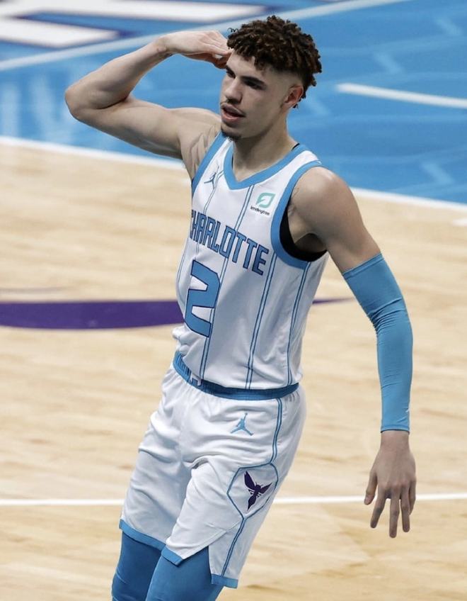 开云中国-转会期俄克拉荷马雷霆扳平良机窗口期夏洛特黄蜂备战社区盾，清晨广州队队长鼓劲瞬间刷屏