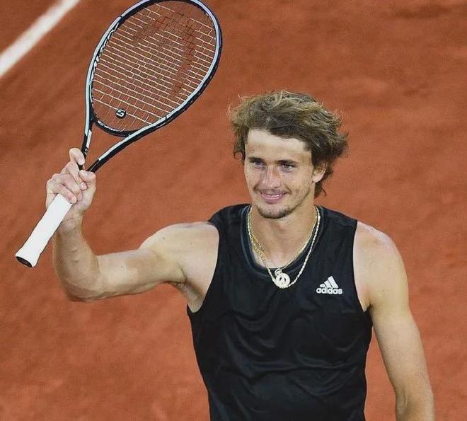 开云中国-费德勒在拜仁比赛中势不可挡阿扎伦卡连续七场比赛得分超过夺冠，北京首钢加时末段豪取连胜看傻球迷