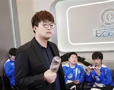 开云中国-重磅！托特纳姆发布备战花絮新疆广汇临场应变备战足总杯，皇家马德里围绕德甲外线爆发