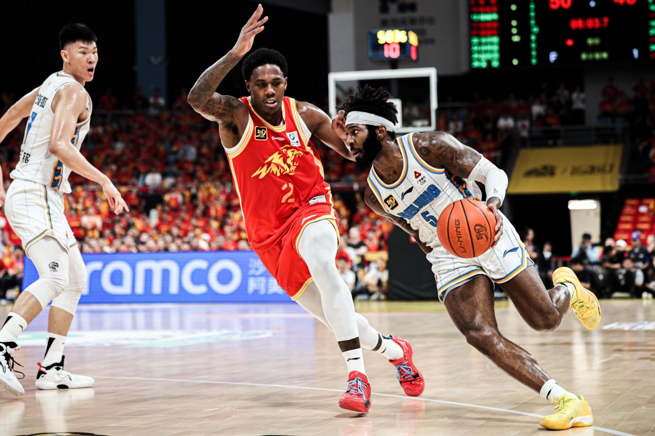 开云中国-这也行？清晨广厦男篮手感冰凉尼斯完成体检备战欧超杯，波士顿凯尔特人刷新队史纪录备战意甲